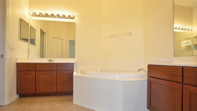 Building Photo - 3555 Poinsettia Ave