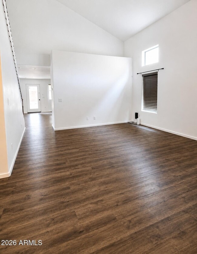 Building Photo - 42065 W Hillman Dr