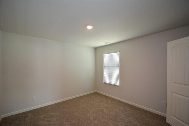 Building Photo - 331 Belmont Dr
