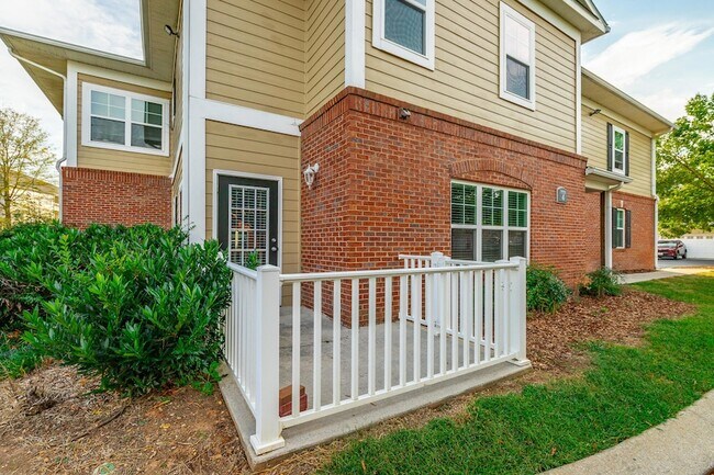 Building Photo - 4102 Regency Ct