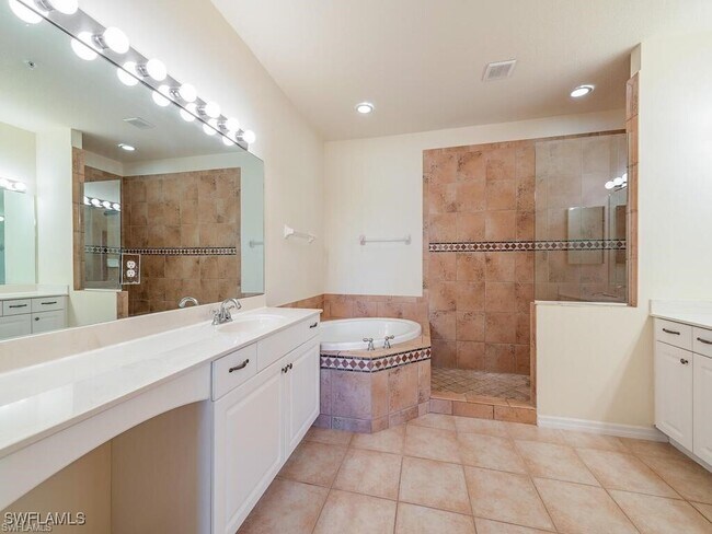 Building Photo - 12854 Carrington Cir