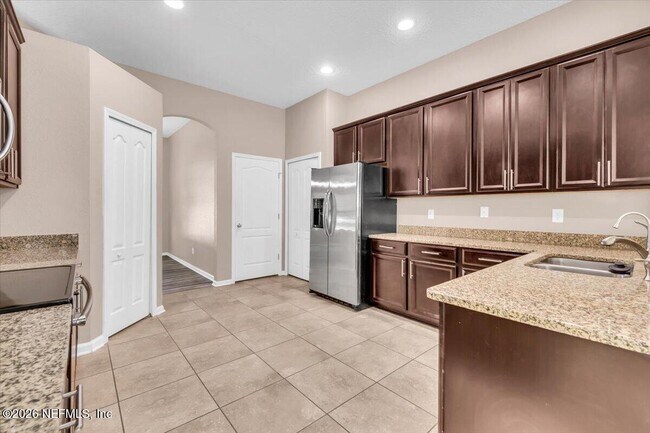 Building Photo - 4471 Song Sparrow Dr