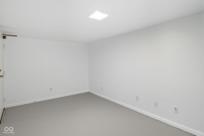 Building Photo - 1448 N Illinois St