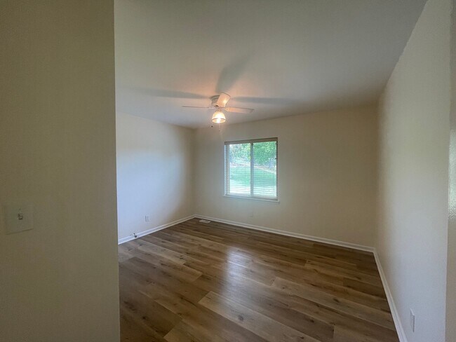 Building Photo - 4473 Moore Ln