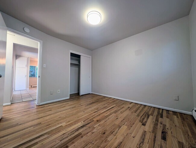 Building Photo - Executive 2 bedroom in the heart of sugarh...