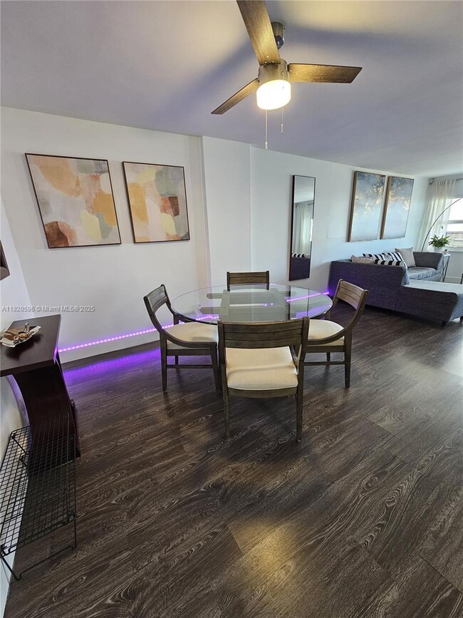 Building Photo - 401 Golden Isles Dr