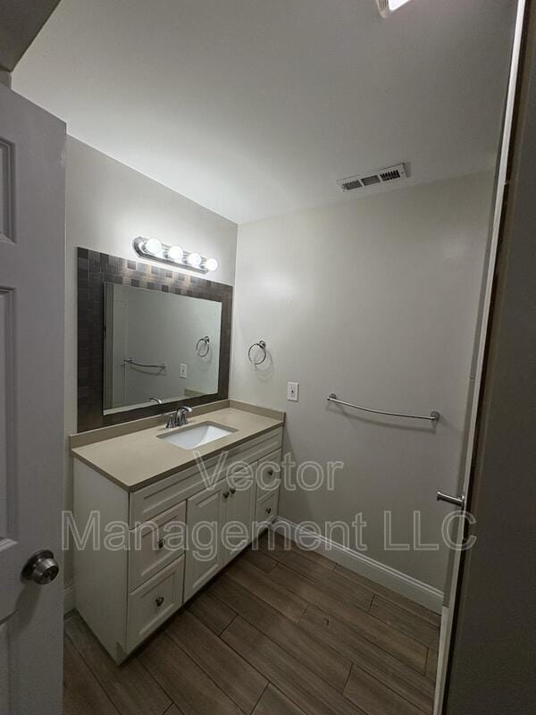 Building Photo - 2842 Dixwell Ave