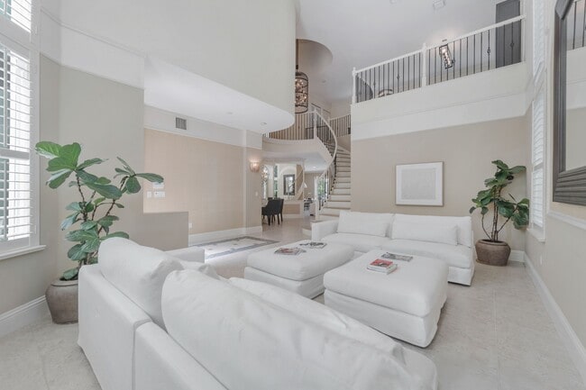 Building Photo - 5235 SW 171st Ave