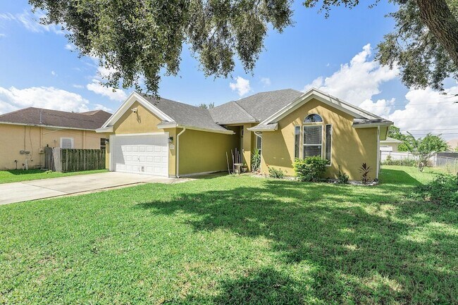 Building Photo - 1622 SW Realty St