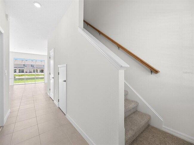 Building Photo - 5728 Haven Ter