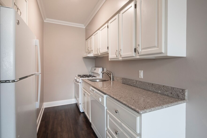 Interior Photo - The Cornerstone: Heat, Gas, Hot & Cold Wat...