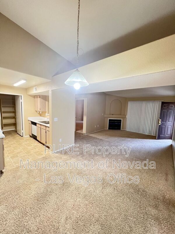 Building Photo - 7885 W Flamingo Rd