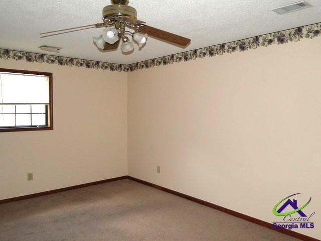 Building Photo - 103 Hunters Glen