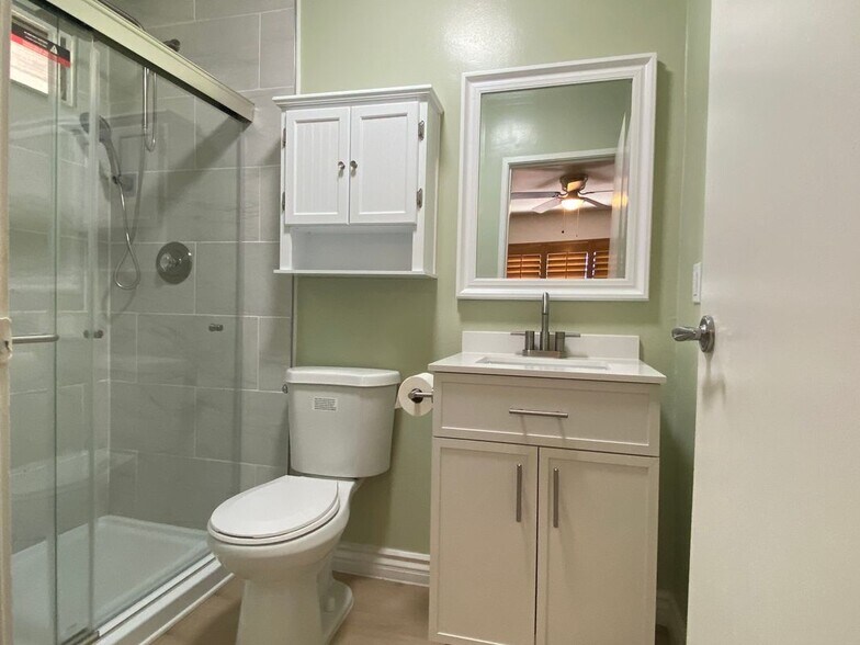 Building Photo - 3561 Terrace Dr