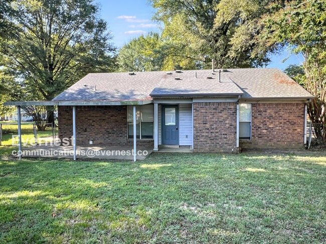 Building Photo - 3760 Heathcliff Dr