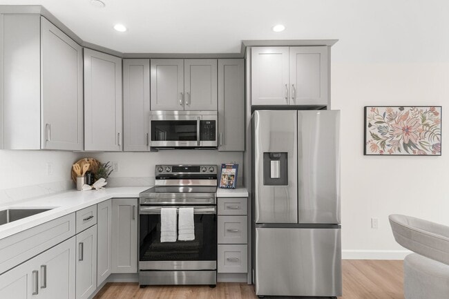 Building Photo - Brand New 2-Bedroom 1-Bathroom ADU in Glen...