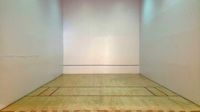 Building Photo - 19999 E Country Club Dr