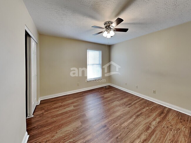 Building Photo - 1073 Ivoryhill Dr