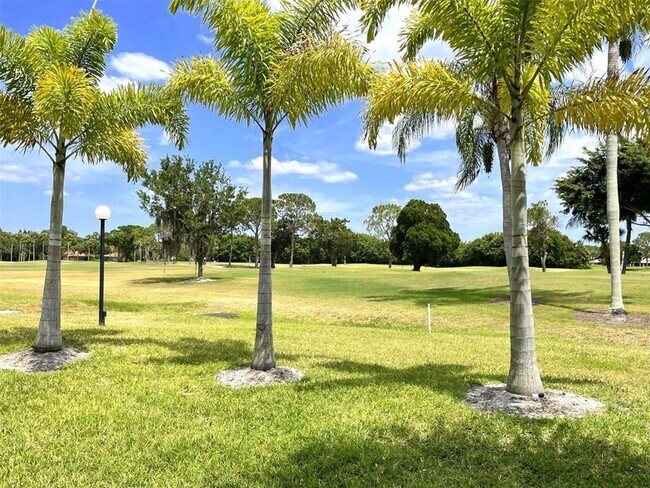 Building Photo - 3543 Longmeadow