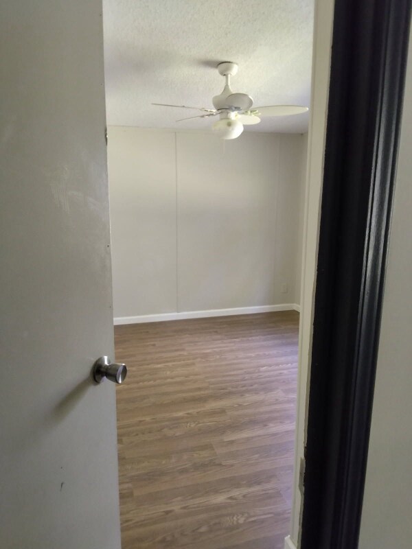 Building Photo - 15509 Parret Ln