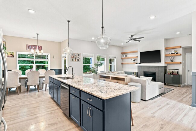Building Photo - 2404 Baxley Dr