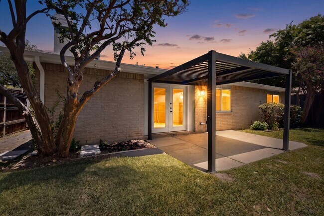 Building Photo - Plano Gem Ready To Be Your Home