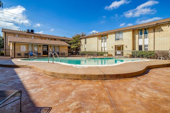 Building Photo - 5076 Matilda St