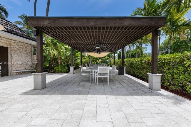 Building Photo - 96000 Overseas Hwy