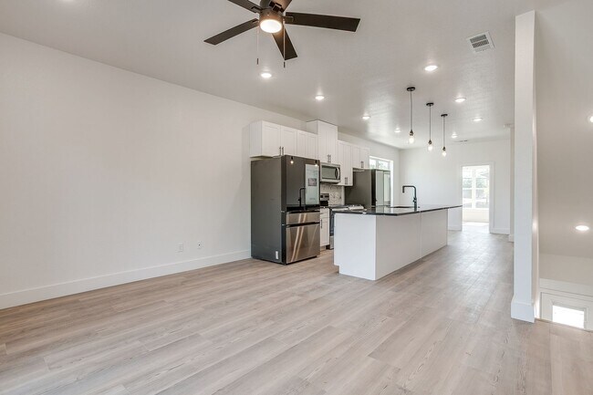 Building Photo - 2801 Forest Park Blvd