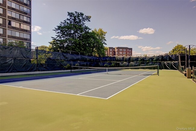 Building Photo - 209-33 26th Ave