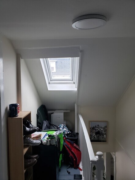 Building Photo - 48 Fourth St