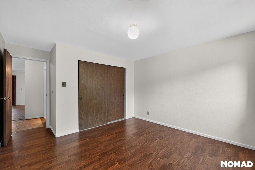 Building Photo - 2311 Kent Des Moines Rd