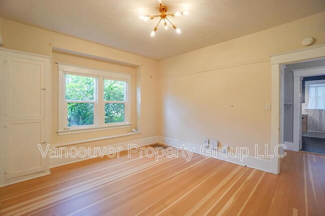 Building Photo - 2308 Harney St