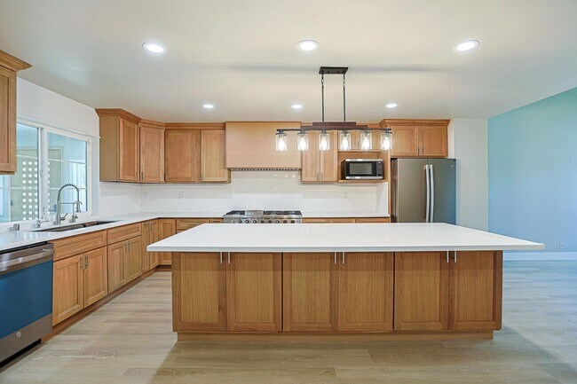 Building Photo - 9909 Merced River Ave