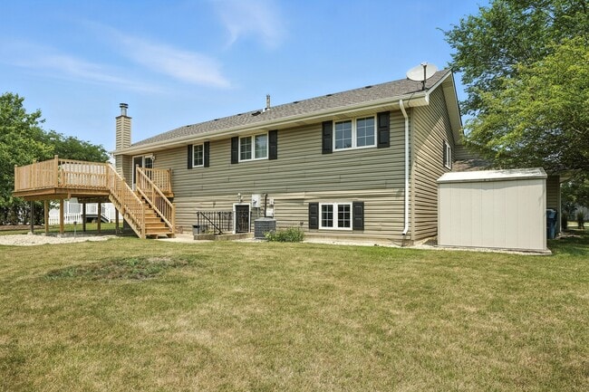 Building Photo - 22 Summerhill Dr