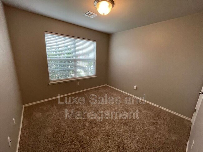 Building Photo - 11724 NW 135th St