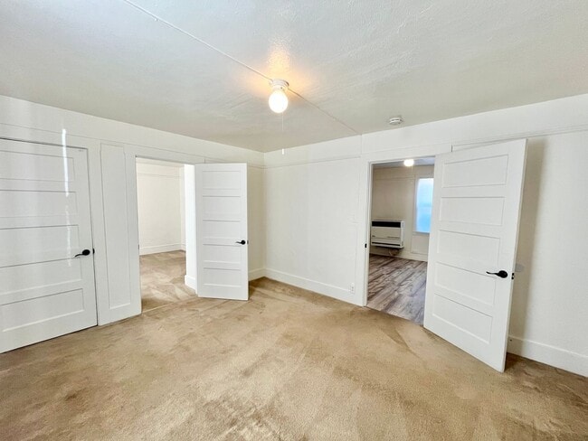 Building Photo - Little Italy - Charming 2 BR Cottage with ...