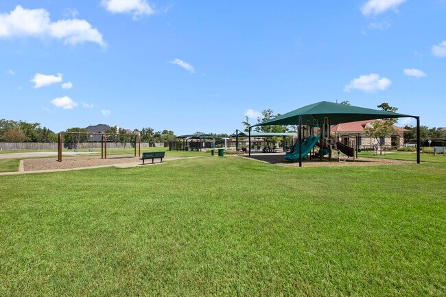 Building Photo - 12807 Sienna Trails Dr