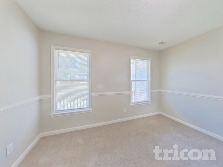 Building Photo - 3560 TraddSprings Way