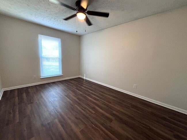 Building Photo - 1003 Madiera Ct