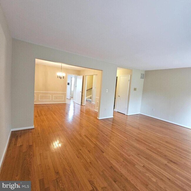 Building Photo - 4430 Airlie Way