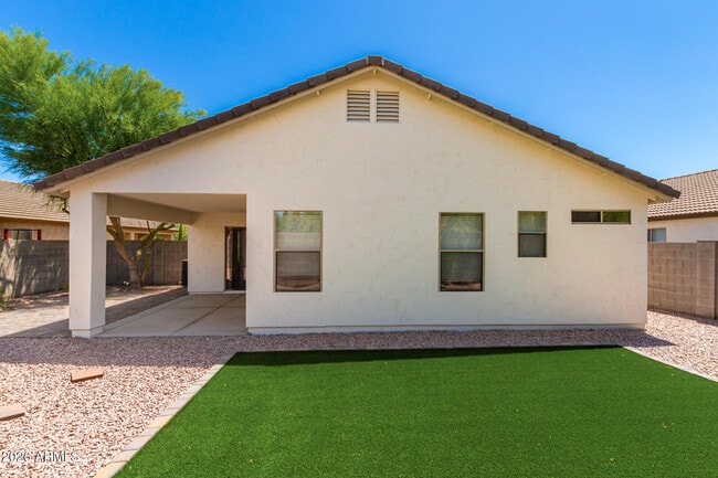 Building Photo - 10140 E Caballero St