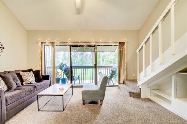 Building Photo - 12900 Walden Rd