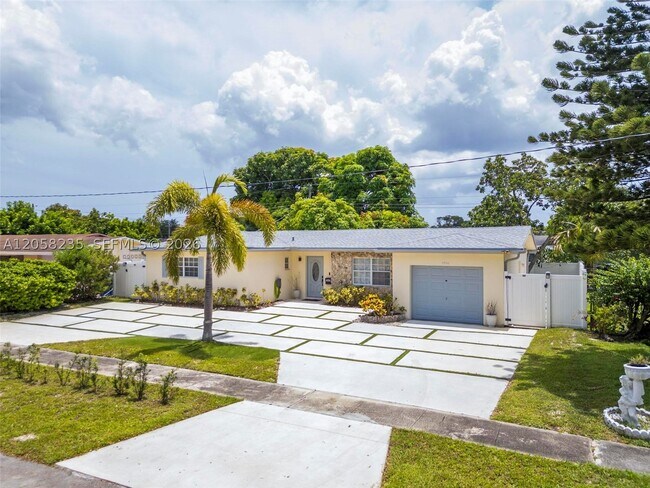 Building Photo - 4930 NW 17th St