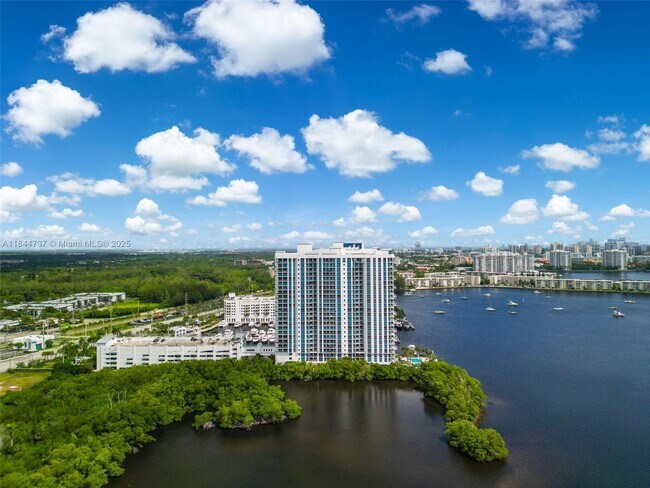 Building Photo - 17111 Biscayne Blvd