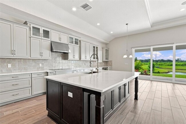 Building Photo - 10064 Lilac Mnr Trce