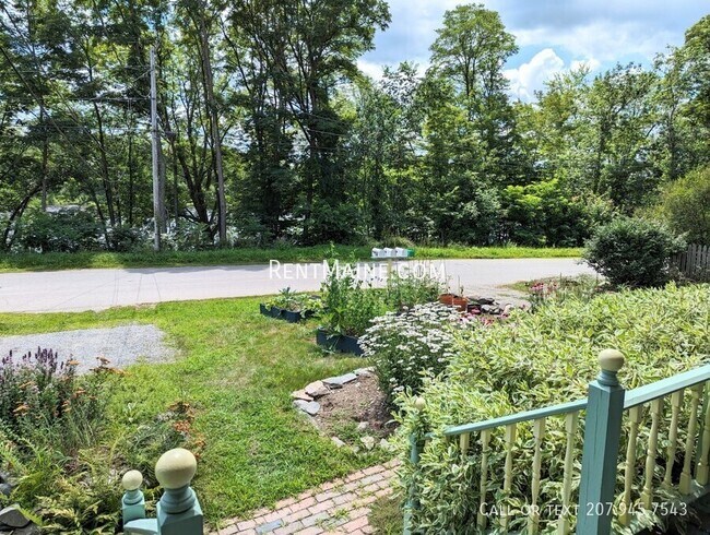 Building Photo - 54 Penobscot St