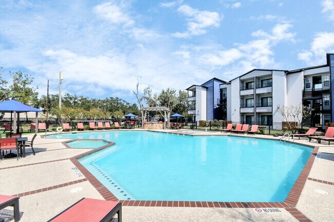 Building Photo - 2701 W Bellfort Ave