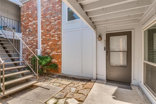 Building Photo - 4317 Hartford St