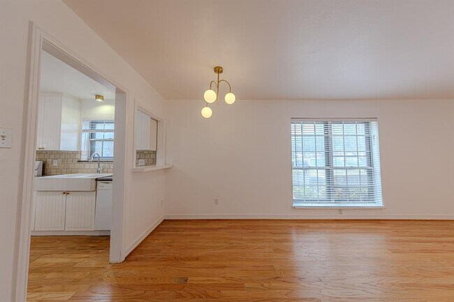 Building Photo - 1505 Woodhead St